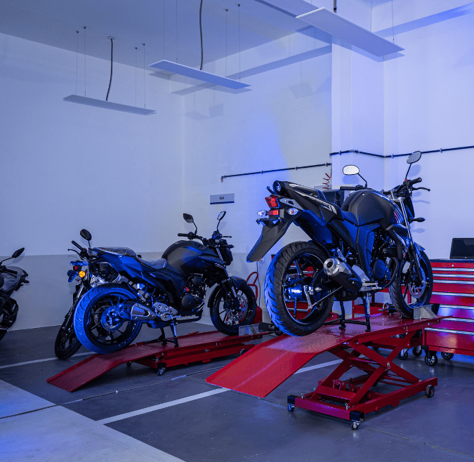 Taller especializado de Kasei Motors en Lince, Lima, equipado para el mantenimiento de motos Yamaha de todas las cilindradas y categorías
